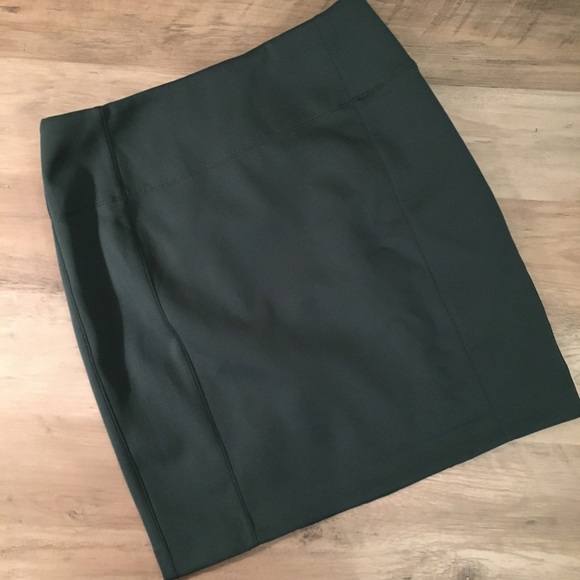 lululemon athletica Dresses & Skirts - Lululemon & go City Farer Skirt